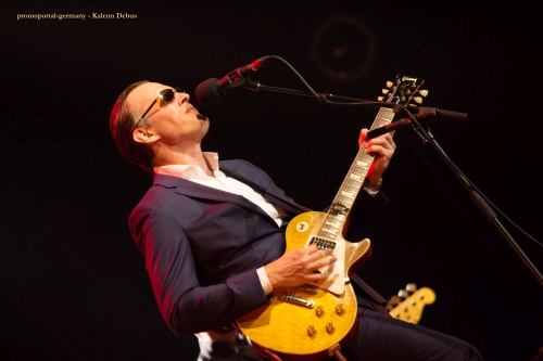 03 Joe Bonamassa 01